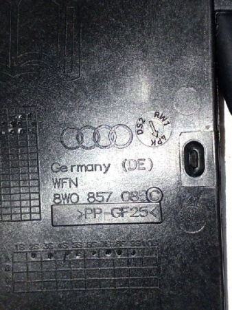 Audi / A5 / Накладка на торпедо