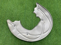 Audi / A6 / Пыльник тормозного диска