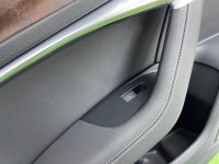 Audi / A6 / Обшивка двери