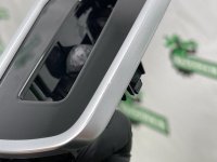 Audi / A6 / Декоративная накладка торпедо