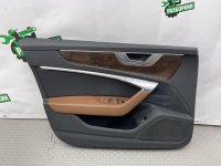 Audi / A6 / Обшивка двери