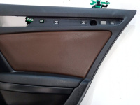 Audi / A4 / Обшивка двери