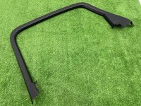 Audi / A4 / Облицовка проема стекла двери