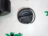 Porsche / Cayenne / Лючок топливного бака