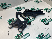 BMW / X1 / Петля капота