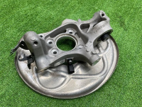 Audi / A4 / Кулак поворотный