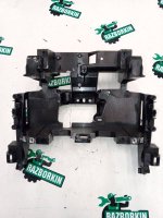 Land Rover / Range Rover Sport / Кронштейн центральной консоли