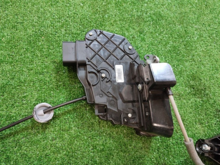 Volvo / XC60 / Замок двери комплект