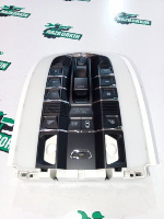 Porsche / Cayenne / Плафон подсветки салона