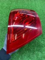 Audi / Q7 / Фонарь задний