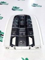 Porsche / Cayenne / Плафон подсветки салона