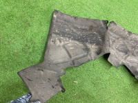 Volkswagen / Touareg / Подкрылок