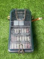 Mercedes-Benz / 190e / Блок предохранителей