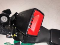 Mercedes-Benz / GLC 250d 4-matic / Замок ремня безопасности