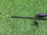 Audi / Q7 / Замок капота