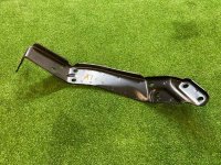 Audi / Q7 / Кронштейн