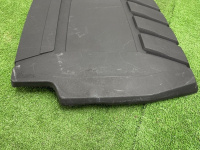 Audi / A6 / Декоративная крышка двигателя