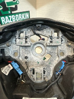 BMW / X1 / Руль с кнопками управления