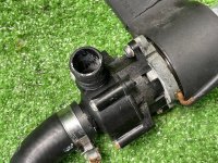 Mercedes-Benz / 300E / Насос системы охлаждения дополнительный