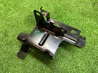 BMW / X5 / Кронштейн