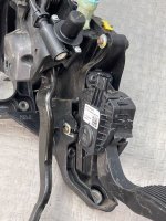 Ford / EXPLORER / Педальный узел