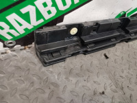 BMW / 5-Series / Кронштейн порога