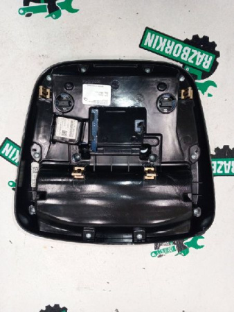 JEEP / Grand Cherokee SRT-8 / Плафон подсветки салона