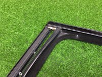 Porsche / Cayenne / Уплотнитель стекла двери