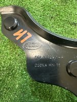 Land Rover / Range Rover Sport / Петля двери багажника