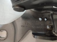 BMW / X3 / Петля капота