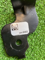 Chevrolet / Tahoe / Кронштейн тормозного шланга