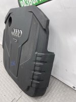 Audi / A6 / Декоративная крышка двигателя