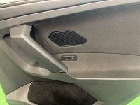 Volkswagen / Tiguan / Обшивка двери