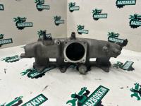 Audi / A4 / Коллектор впускной
