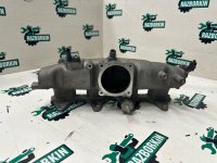 Audi / A4 / Коллектор впускной