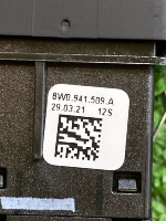 Audi / A5 / Кнопка аварийной сигнализации