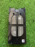 Volkswagen / Touareg / Беспроводная зарядка