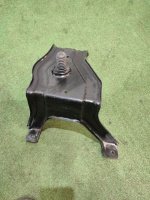 Audi / A6 / Крепление запасного колеса