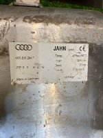 Audi / Q8 / Ресивер пневмоподвески