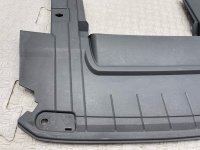 Audi / SQ8 / Накладка замка капота