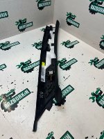 Volkswagen / Golf / Накладка стойки