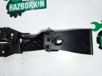 Audi / A6 / Ручка замка капота