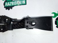 Audi / A6 / Ручка замка капота