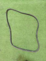 Volvo / S60 / Уплотнитель двери