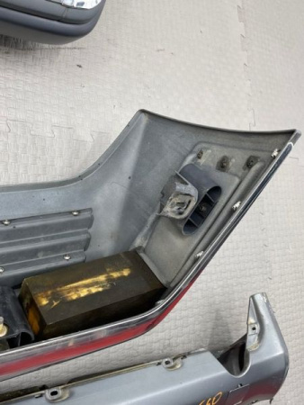 Mercedes-Benz / 300E / Бампер