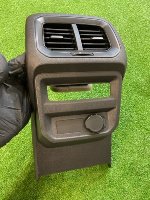 Volkswagen / Tiguan / Накладка центральной консоли