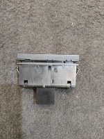 Audi / A6 / Кнопка аварийной сигнализации