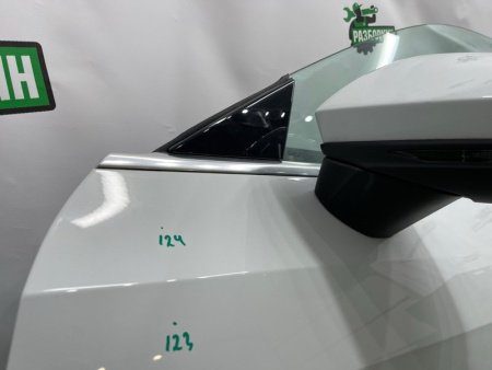 Audi / A7 / Дверь боковая