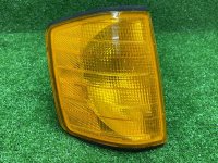 Mercedes-Benz / 190e / Поворотник