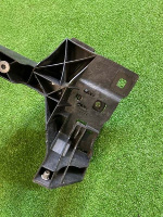 Audi / Q7 / Крепление фары